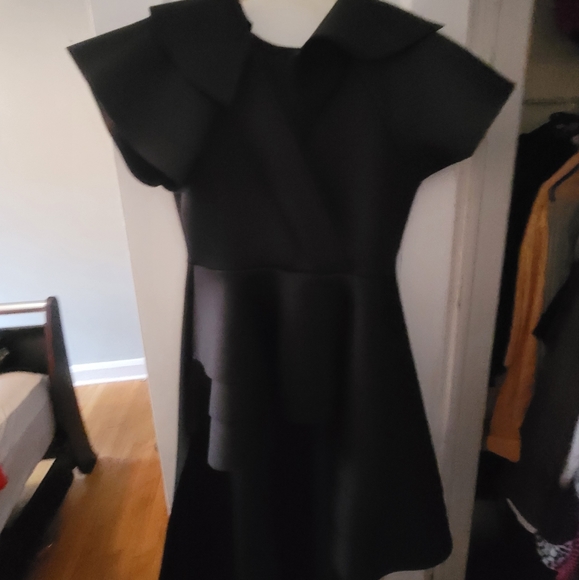 Maxum dresses and high low shirts - Picture 4 of 5